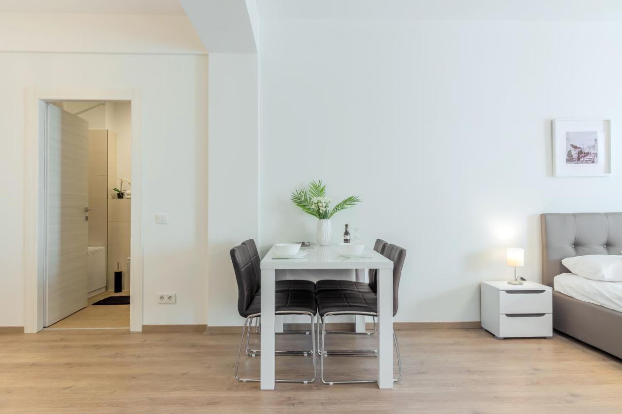 Atlas Unirii: Upscale Flats In The Heart Of Bucharest! Exterior foto
